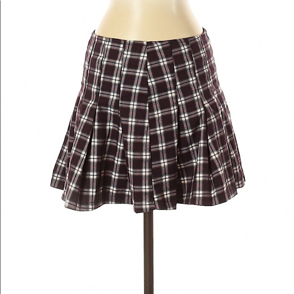 Cute Forever 21 pleated & plaid mini skirt.